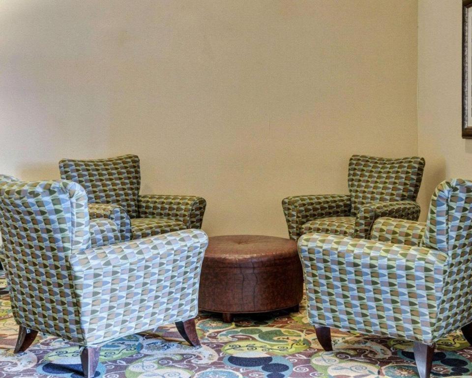 Comfort Suites Near Hot Springs Park Ngoại thất bức ảnh